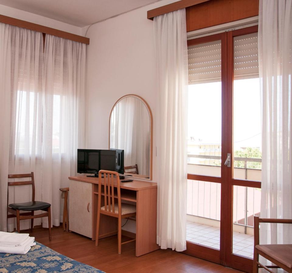 Hotel Rugantino Cesenatico Dış mekan fotoğraf