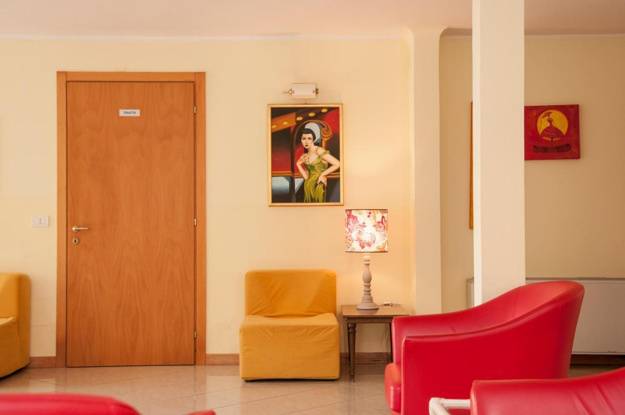 Hotel Rugantino Cesenatico Dış mekan fotoğraf