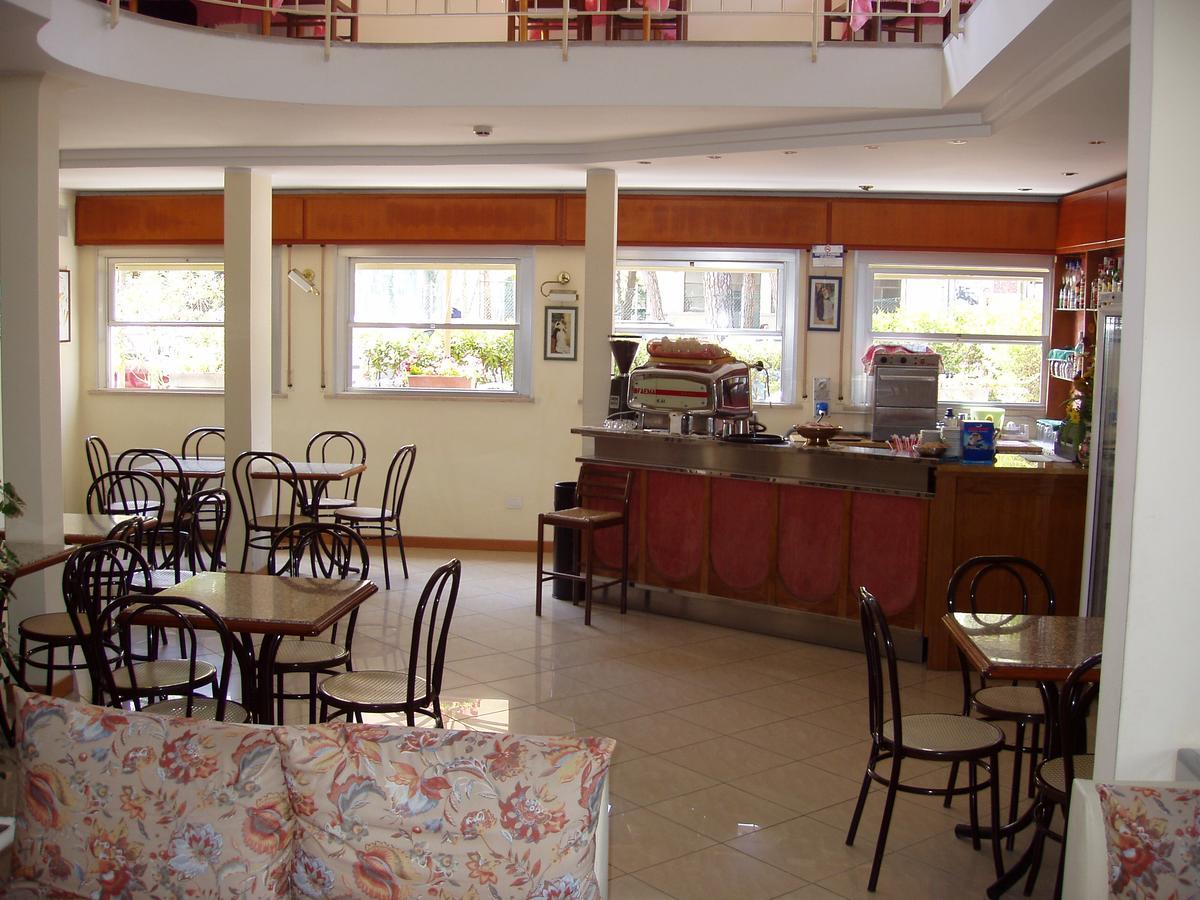 Hotel Rugantino Cesenatico Dış mekan fotoğraf